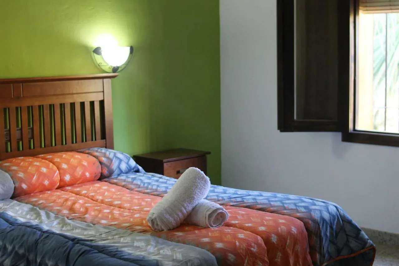 Cortijo Cabanas Apartamentos Rurales Arjona 0*,  스페인